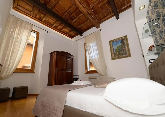 Aparthotel Campo De Fiori Relais